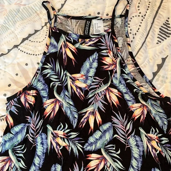 Summer Sundress - Picture 3 of 3